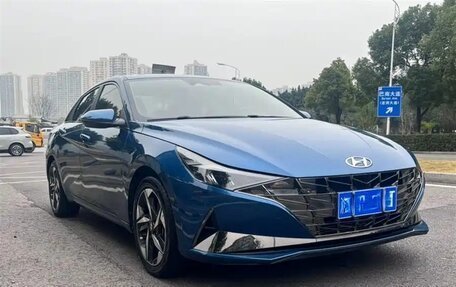 Hyundai Elantra, 2021 год, 1 300 000 рублей, 2 фотография