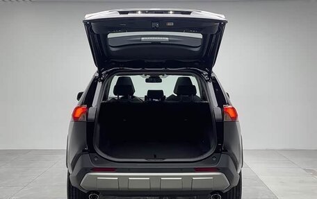 Toyota RAV4, 2025 год, 4 000 000 рублей, 11 фотография