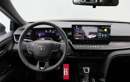 Toyota Camry, 2025 год, 4 949 000 рублей, 15 фотография