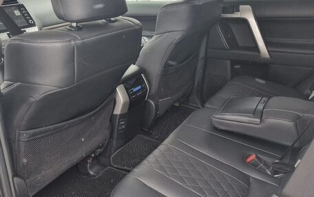 Toyota Land Cruiser Prado 150 рестайлинг 2, 2021 год, 6 180 000 рублей, 16 фотография