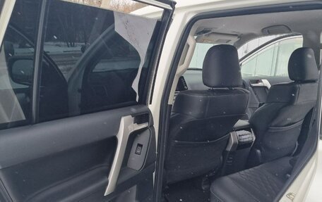 Toyota Land Cruiser Prado 150 рестайлинг 2, 2021 год, 6 180 000 рублей, 17 фотография