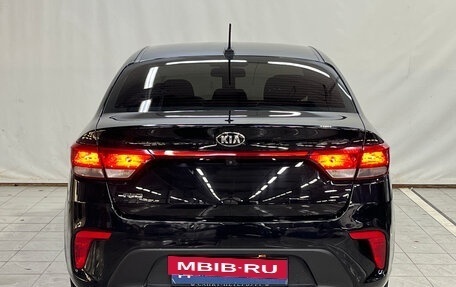 KIA Rio IV, 2018 год, 1 320 000 рублей, 5 фотография