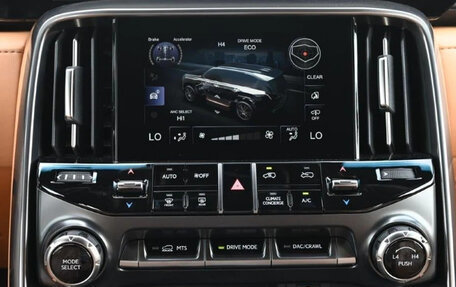 Lexus LX, 2025 год, 20 000 000 рублей, 10 фотография