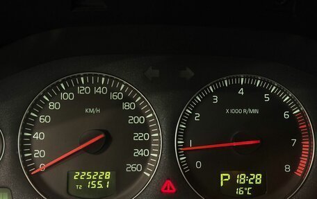 Volvo S80 II рестайлинг 2, 2004 год, 435 000 рублей, 10 фотография