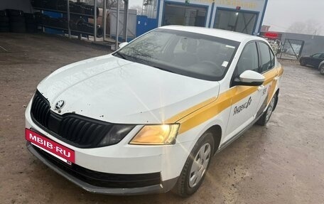Skoda Octavia, 2018 год, 700 000 рублей, 2 фотография
