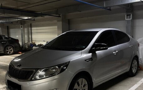 KIA Rio III рестайлинг, 2012 год, 900 000 рублей, 2 фотография