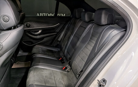 Mercedes-Benz E-Класс, 2021 год, 4 450 000 рублей, 12 фотография
