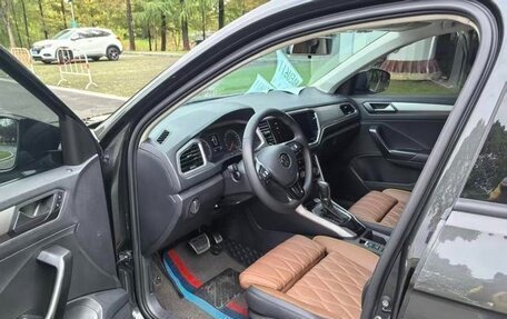 Volkswagen T-Roc I, 2022 год, 1 430 000 рублей, 5 фотография