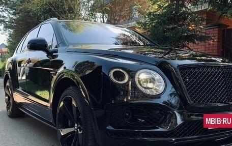 Bentley Bentayga I, 2018 год, 9 300 000 рублей, 7 фотография