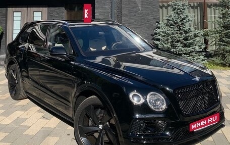 Bentley Bentayga I, 2018 год, 9 300 000 рублей, 4 фотография