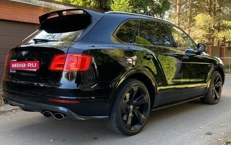 Bentley Bentayga I, 2018 год, 9 300 000 рублей, 10 фотография