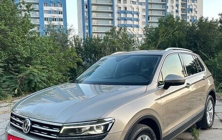 Volkswagen Tiguan II, 2020 год, 3 124 600 рублей, 2 фотография
