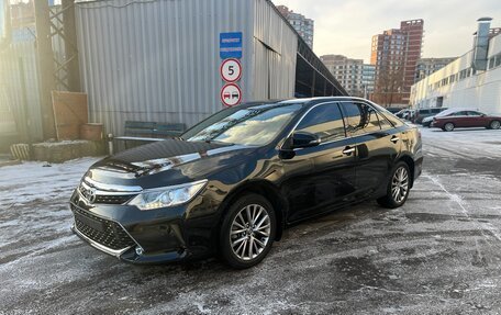 Toyota Camry, 2017 год, 2 250 000 рублей, 2 фотография