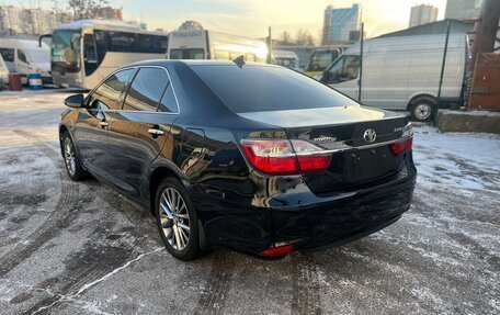 Toyota Camry, 2017 год, 2 250 000 рублей, 4 фотография