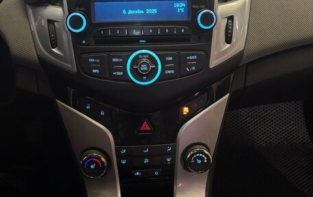 Chevrolet Cruze II, 2013 год, 740 000 рублей, 9 фотография