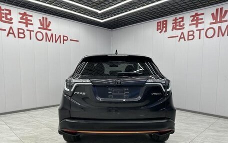 Honda Vezel, 2022 год, 1 310 000 рублей, 4 фотография