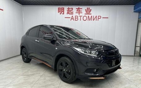 Honda Vezel, 2022 год, 1 310 000 рублей, 3 фотография