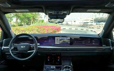 Cadillac Escalade V, 2025 год, 24 990 000 рублей, 7 фотография