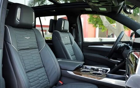 Cadillac Escalade V, 2025 год, 24 990 000 рублей, 9 фотография