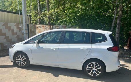 Opel Zafira C рестайлинг, 2019 год, 1 299 999 рублей, 6 фотография