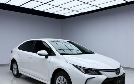 Toyota Corolla, 2022 год, 1 590 000 рублей, 3 фотография