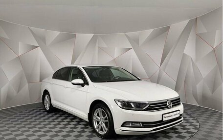 Volkswagen Passat B8 рестайлинг, 2017 год, 1 595 000 рублей, 2 фотография