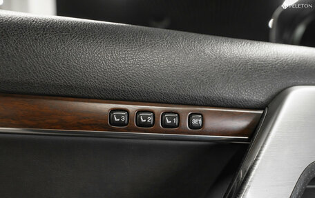 Toyota Land Cruiser 200, 2015 год, 5 050 000 рублей, 15 фотография