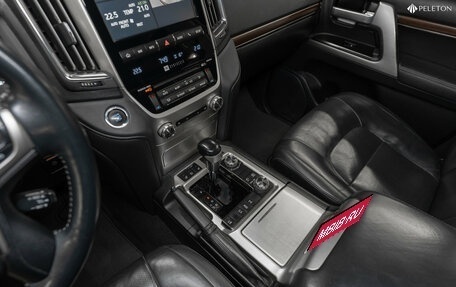 Toyota Land Cruiser 200, 2015 год, 5 050 000 рублей, 17 фотография