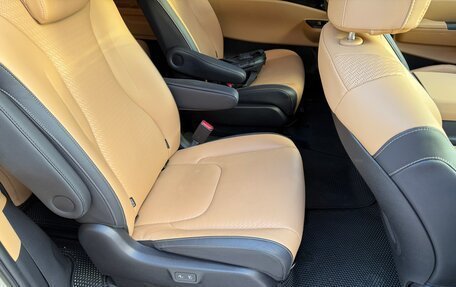 KIA Carnival, 2021 год, 4 550 000 рублей, 20 фотография