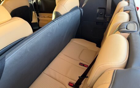 KIA Carnival, 2021 год, 4 550 000 рублей, 23 фотография