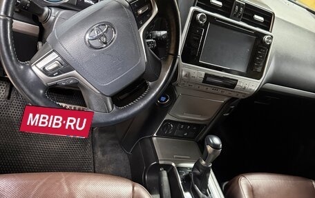 Toyota Land Cruiser Prado 150 рестайлинг 2, 2018 год, 5 500 000 рублей, 3 фотография