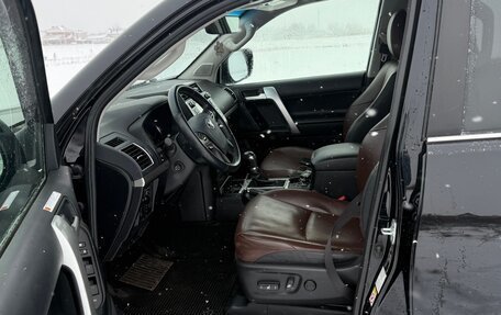 Toyota Land Cruiser Prado 150 рестайлинг 2, 2018 год, 5 500 000 рублей, 6 фотография