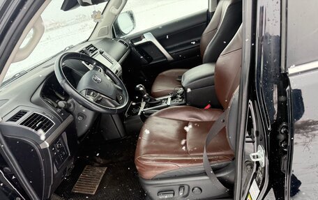 Toyota Land Cruiser Prado 150 рестайлинг 2, 2018 год, 5 500 000 рублей, 17 фотография