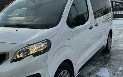 Peugeot Traveller I, 2018 год, 1 990 000 рублей, 1 фотография