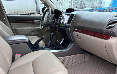 Toyota Land Cruiser Prado 120 рестайлинг, 2007 год, 2 190 000 рублей, 18 фотография