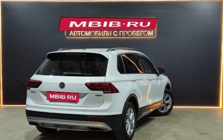 Volkswagen Tiguan II, 2019 год, 2 100 000 рублей, 4 фотография