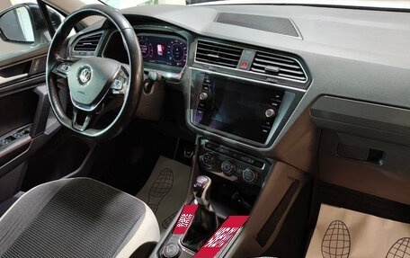 Volkswagen Tiguan II, 2019 год, 2 100 000 рублей, 9 фотография