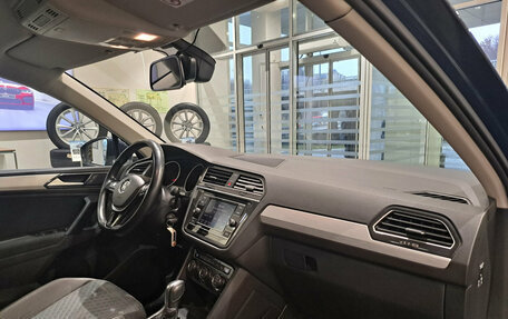 Volkswagen Tiguan II, 2017 год, 1 990 000 рублей, 11 фотография