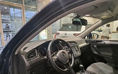 Volkswagen Tiguan II, 2017 год, 1 990 000 рублей, 16 фотография