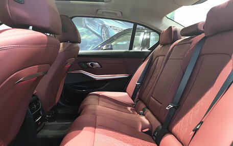 BMW 3 серия, 2025 год, 5 950 000 рублей, 12 фотография