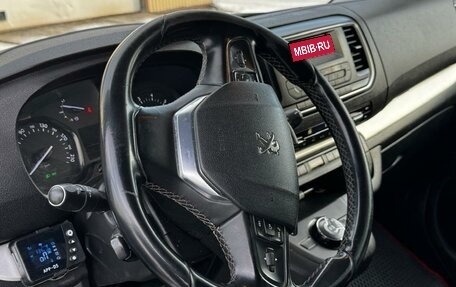 Peugeot Traveller I, 2018 год, 1 990 000 рублей, 12 фотография