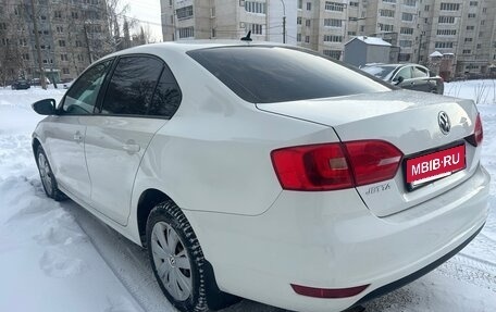 Volkswagen Jetta VI, 2012 год, 770 000 рублей, 3 фотография
