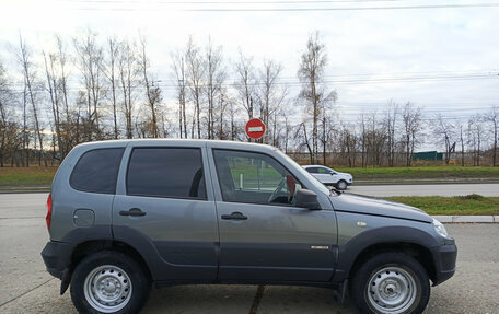 Chevrolet Niva I рестайлинг, 2018 год, 752 000 рублей, 4 фотография