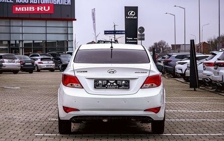 Hyundai Solaris II рестайлинг, 2015 год, 995 000 рублей, 5 фотография