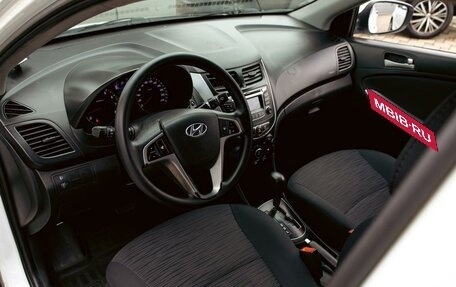 Hyundai Solaris II рестайлинг, 2015 год, 995 000 рублей, 13 фотография