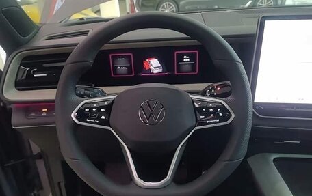 Volkswagen Teramont, 2025 год, 6 000 000 рублей, 10 фотография