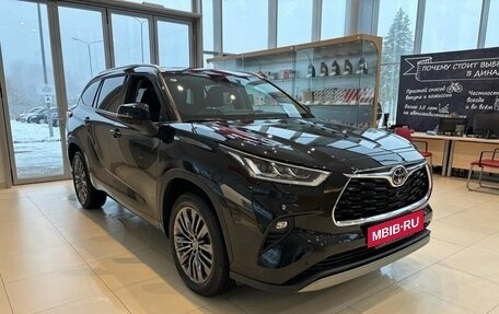 Toyota Highlander, 2025 год, 6 500 000 рублей, 3 фотография