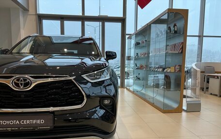 Toyota Highlander, 2025 год, 6 500 000 рублей, 8 фотография