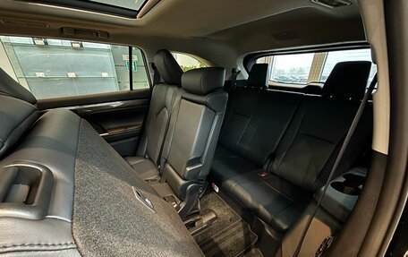 Toyota Highlander, 2025 год, 6 500 000 рублей, 31 фотография