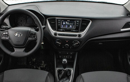 Hyundai Solaris II рестайлинг, 2018 год, 1 099 000 рублей, 5 фотография